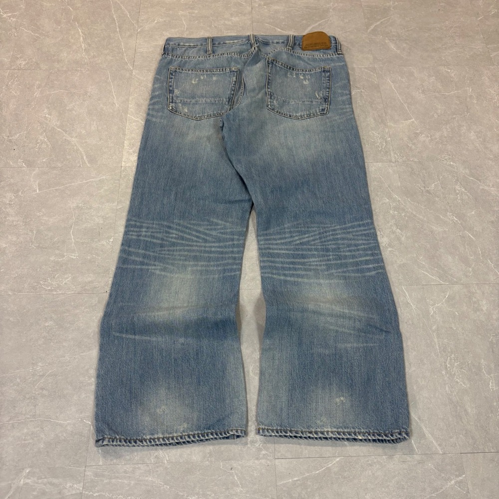 Old Navy Famous Jeans Mens 36x30 Blue Distressed Bootcut Denim Light Wash 4155